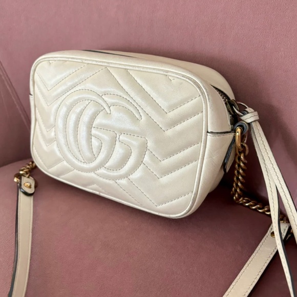 Authentic Gucci GG Marmont Mini Shoulder Bag - Picture 10 of 16